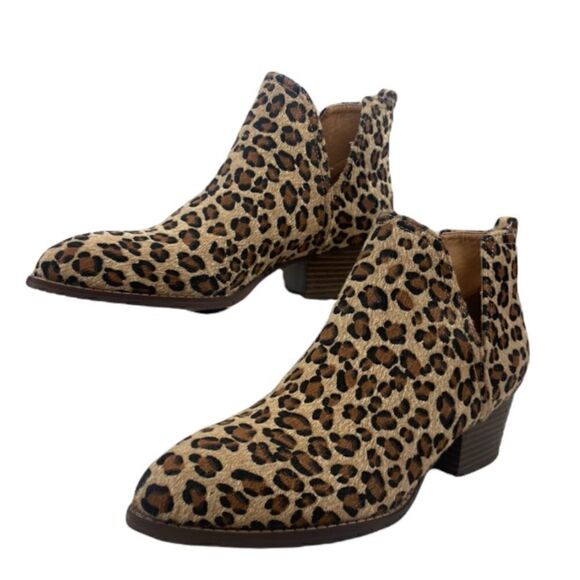 CHINESE LAUNDRY Cortes Faux Fur Leopard Ankle Boot - Picture 2 of 7